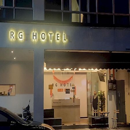 Super Oyo 90724 Rg Hotel Air Hitam Kültér fotó
