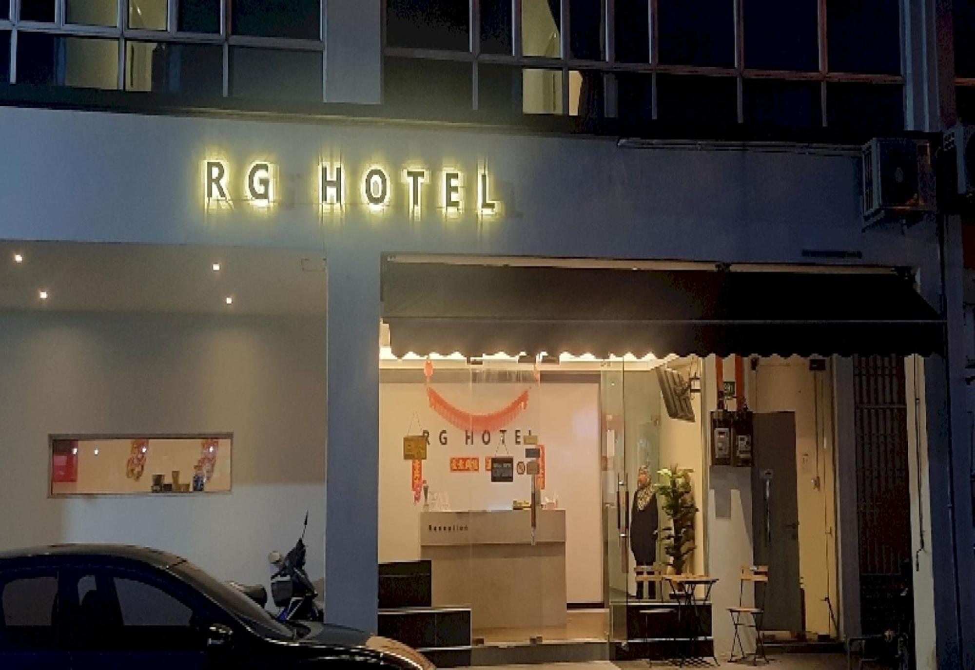 Super Oyo 90724 Rg Hotel Air Hitam Kültér fotó